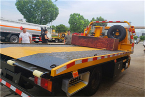 果洛附近拖车电话号码服务